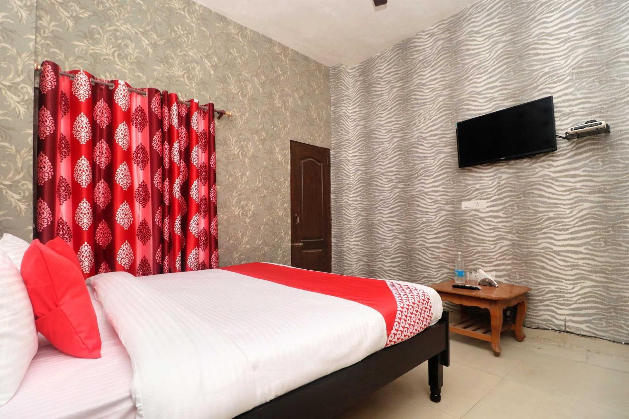 Oyo Hotel Aryan Plaza Chandīgarh Eksteriør billede