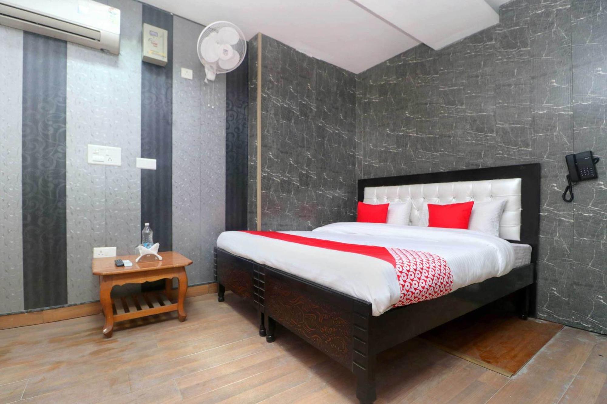 Oyo Hotel Aryan Plaza Chandīgarh Eksteriør billede