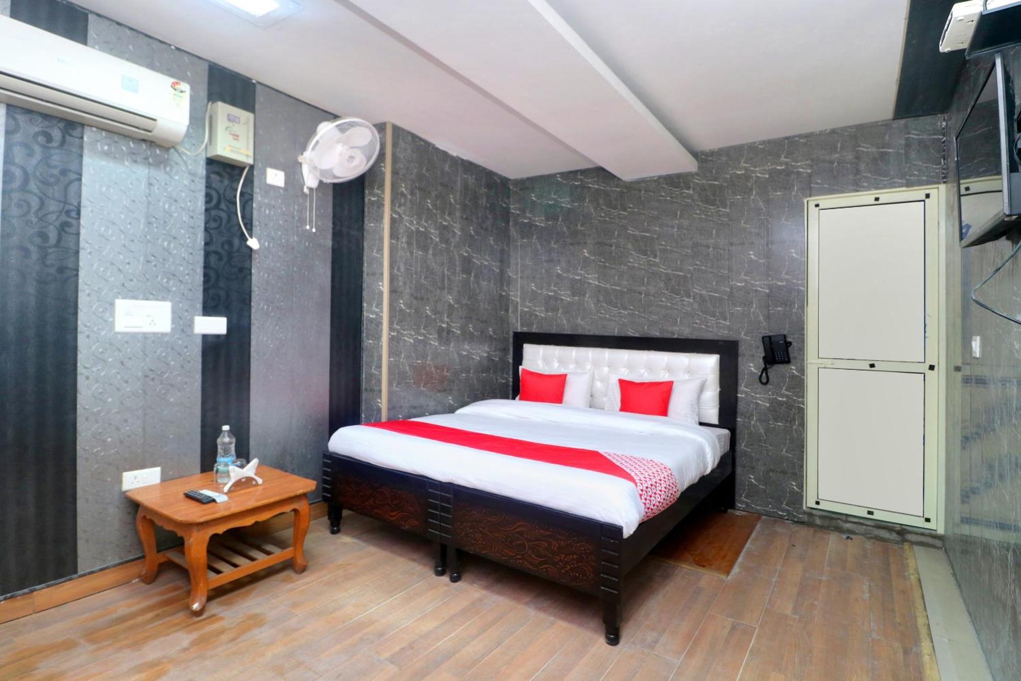 Oyo Hotel Aryan Plaza Chandīgarh Eksteriør billede