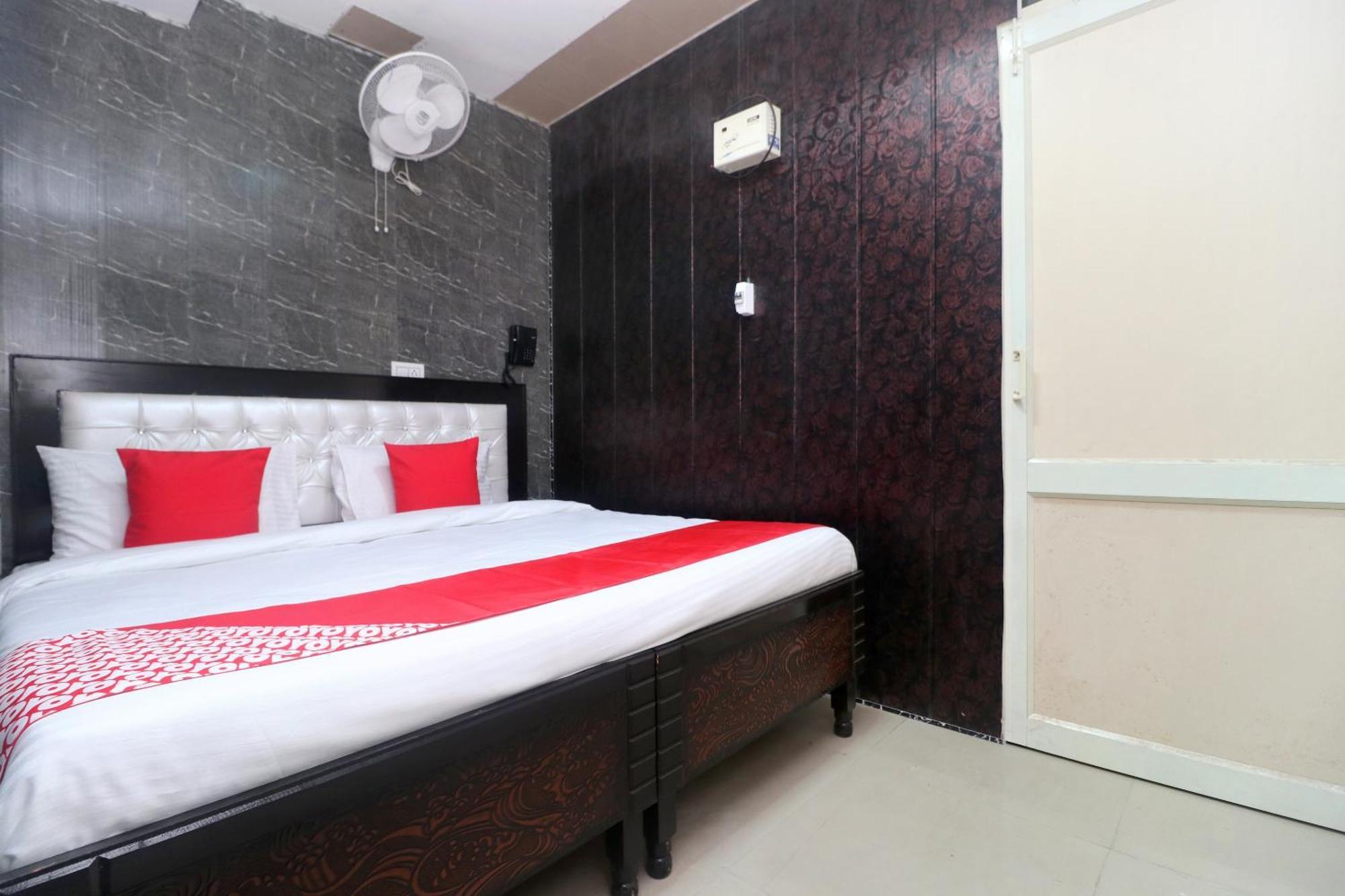 Oyo Hotel Aryan Plaza Chandīgarh Eksteriør billede