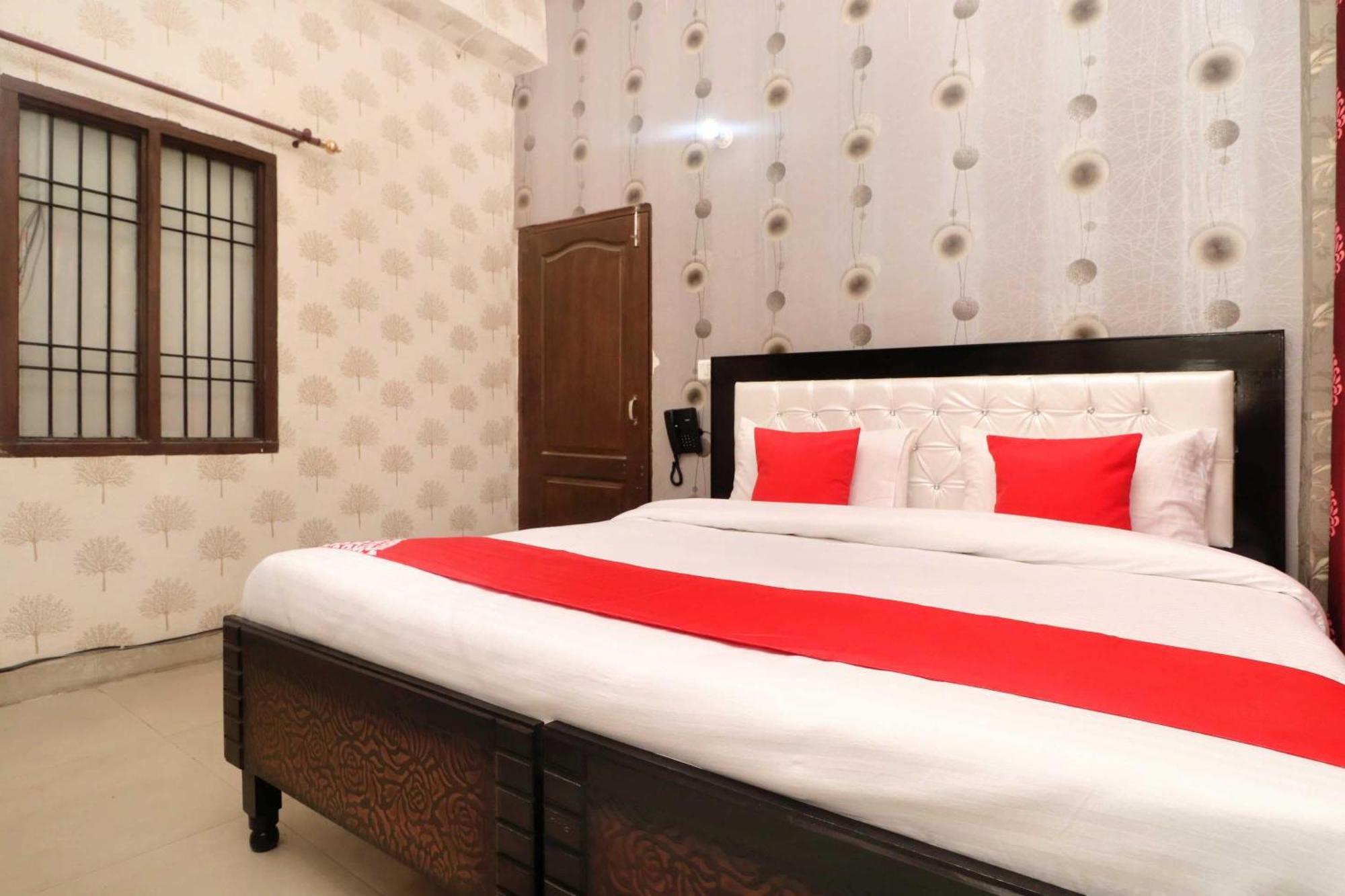 Oyo Hotel Aryan Plaza Chandīgarh Eksteriør billede