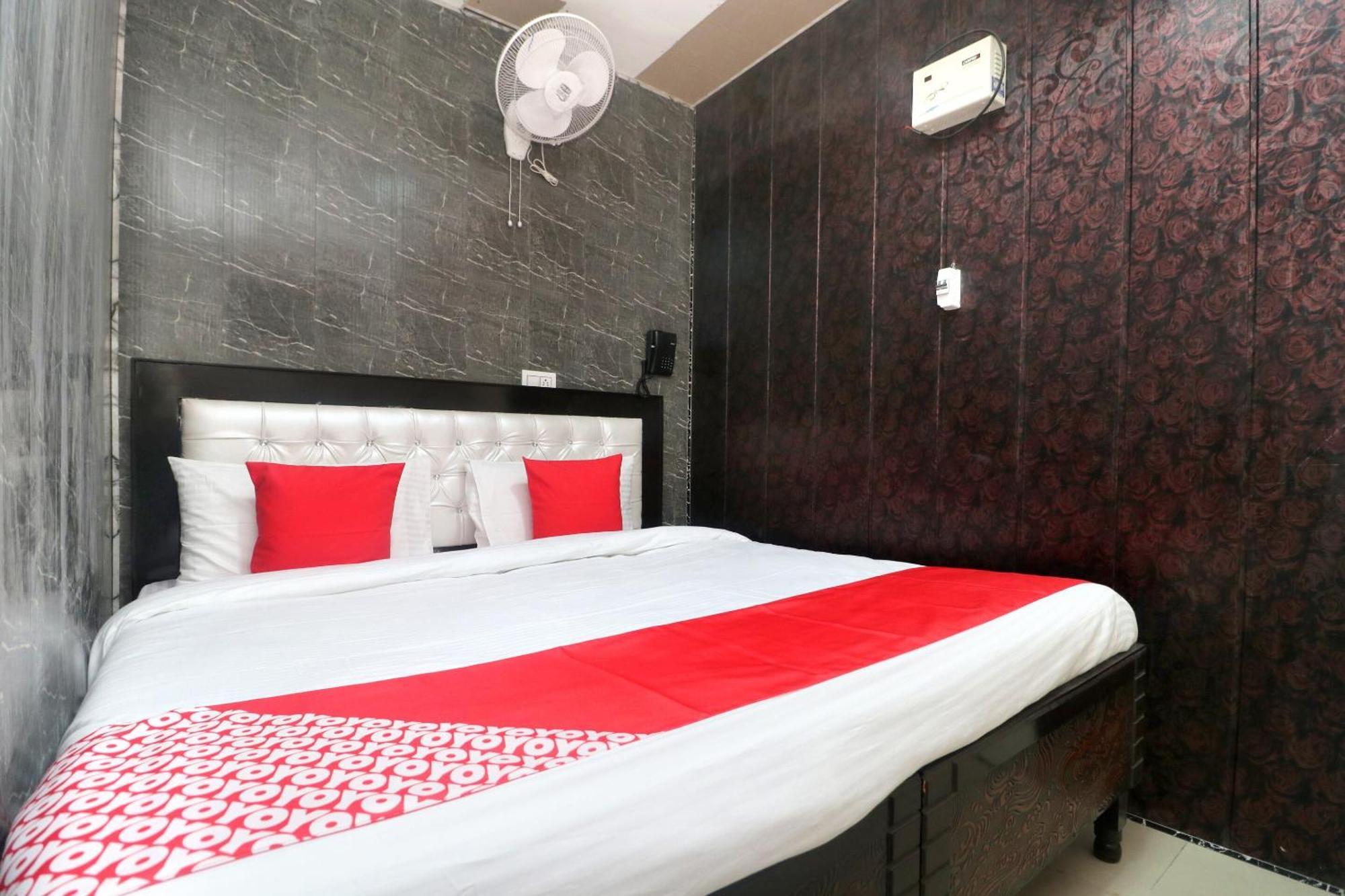 Oyo Hotel Aryan Plaza Chandīgarh Eksteriør billede
